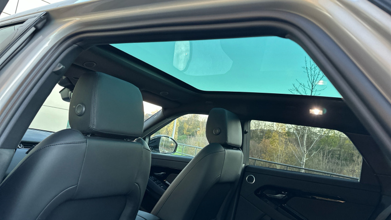 Land Rover Range Rover Evoque 2.0 D200 Dynamic SE 5dr Auto Diesel Hatchback